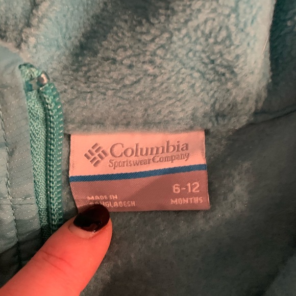 Teal Columbia jacket! Fleece and Waterproof - Picture 2 of 3